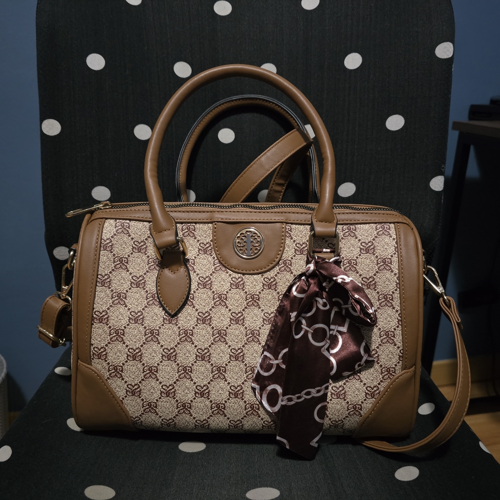 ❗CLOSET LIQUIDATION❗️Elegant Brown Unbranded Handbag